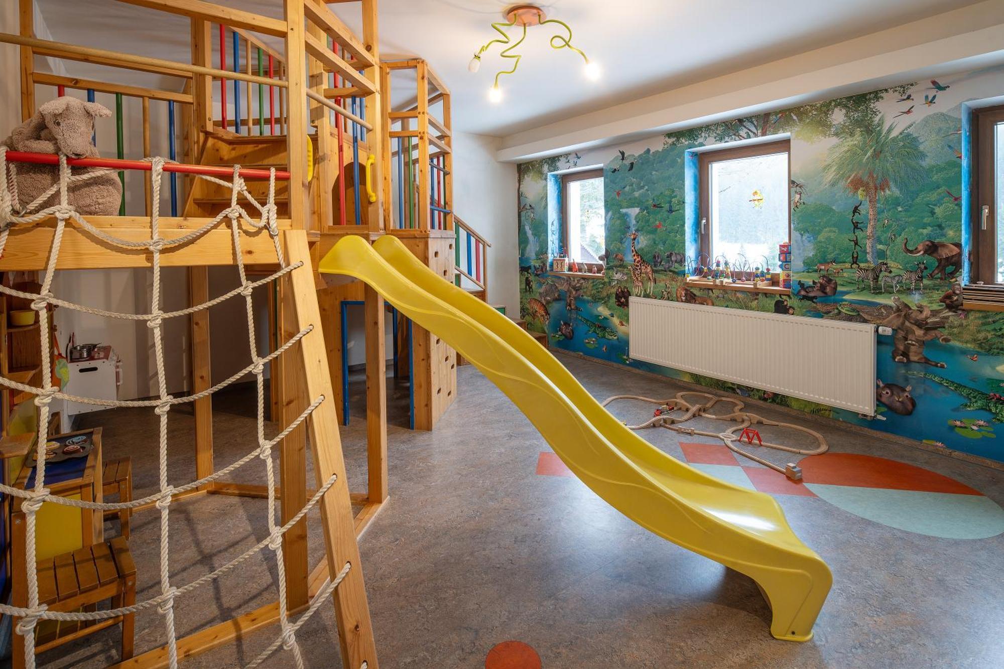 Apartmany Pro Rodiny S Detmi - Permonik โดลนี มาลา อูปา ภายนอก รูปภาพ