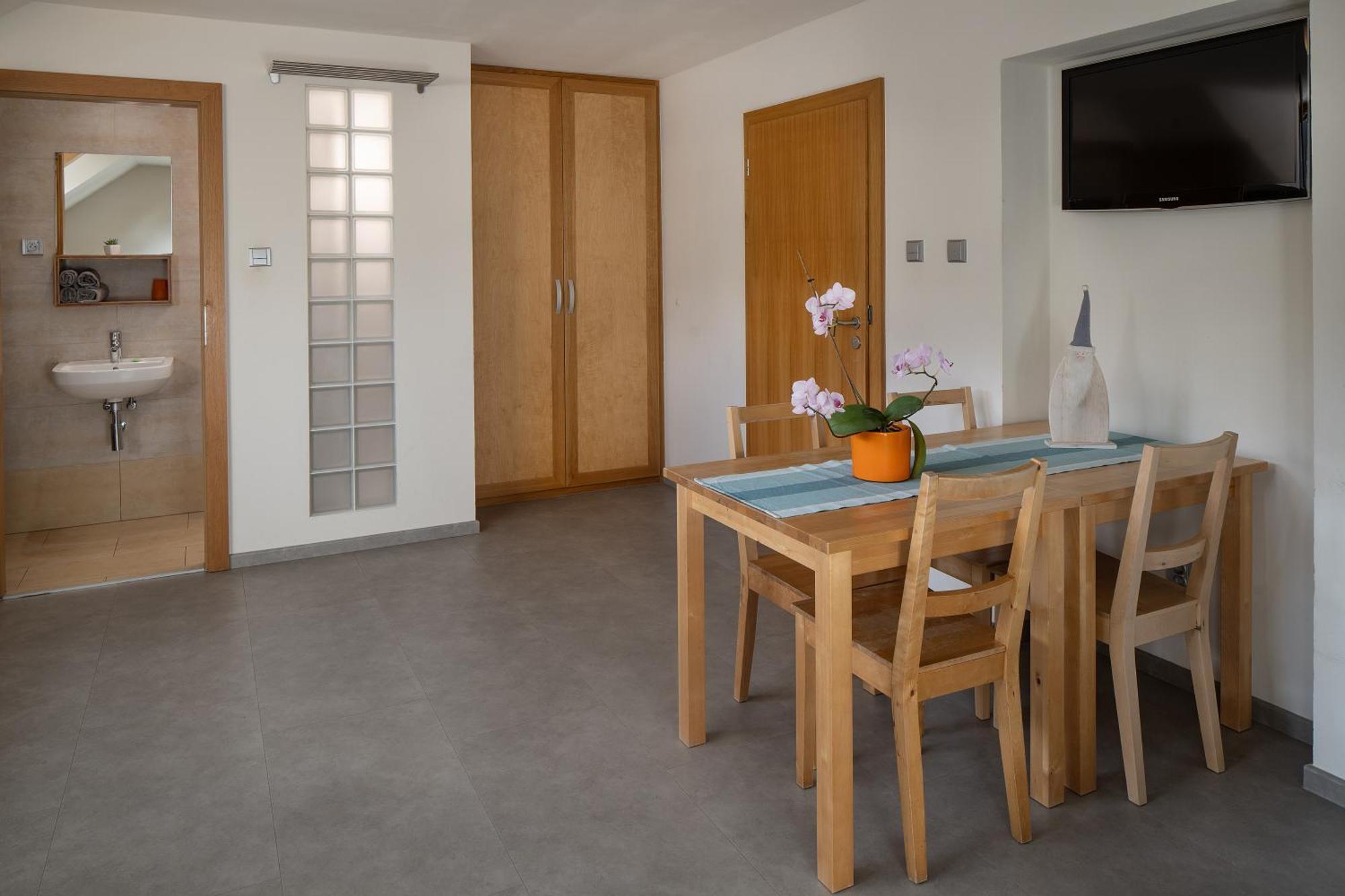 Apartmany Pro Rodiny S Detmi - Permonik โดลนี มาลา อูปา ภายนอก รูปภาพ